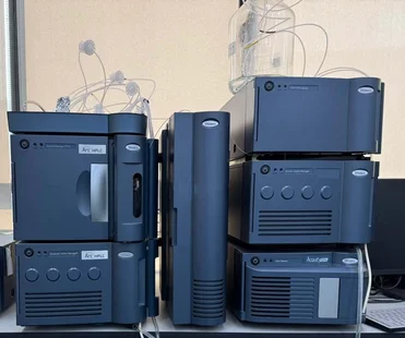 WATERS LC / MS / MS System 분광계 판매 가격 #293759989, 2021에 사용됨 > CAE에서 구매