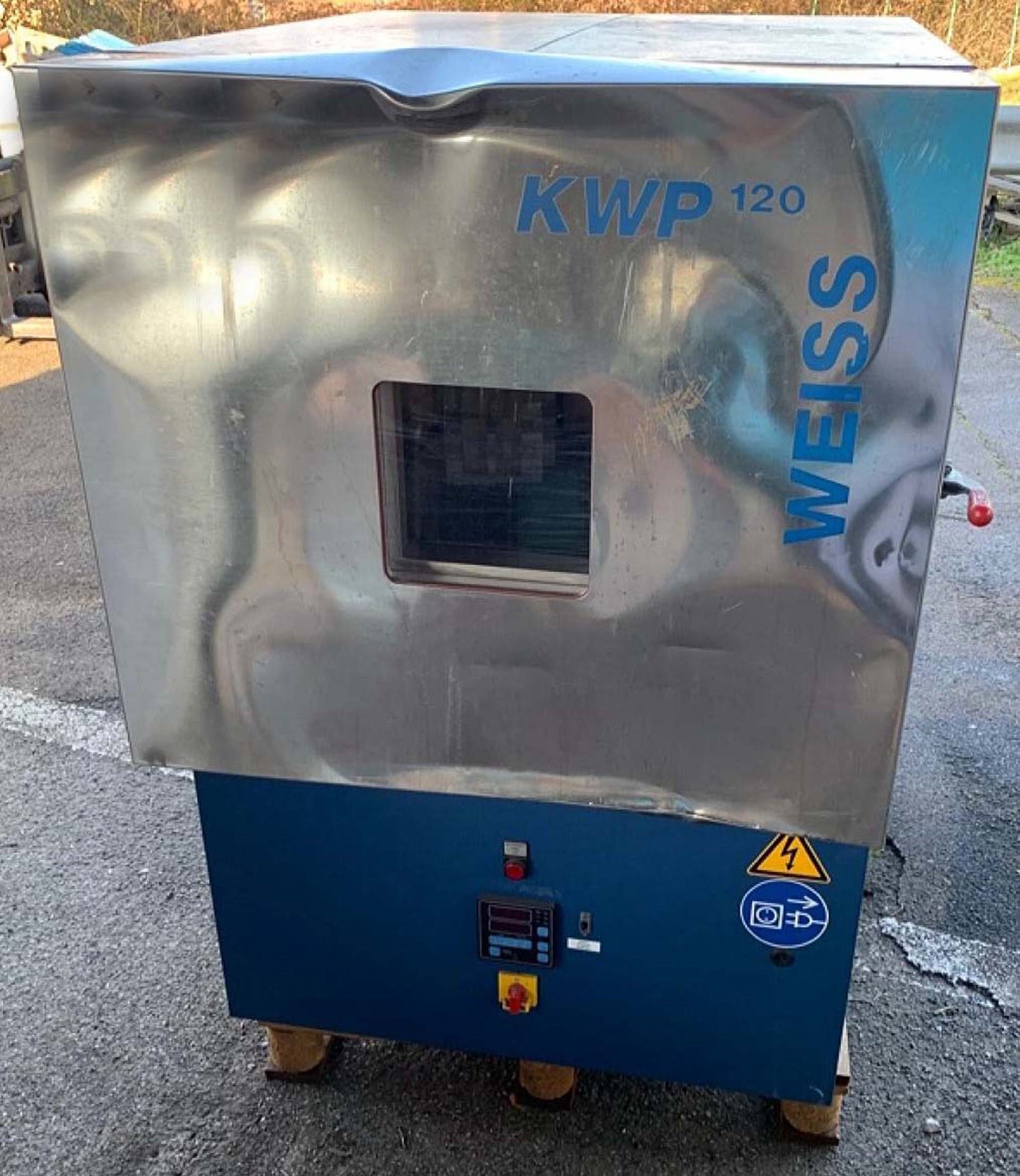 Photo Used WEISS TECHNIK KWP 120/70 For Sale