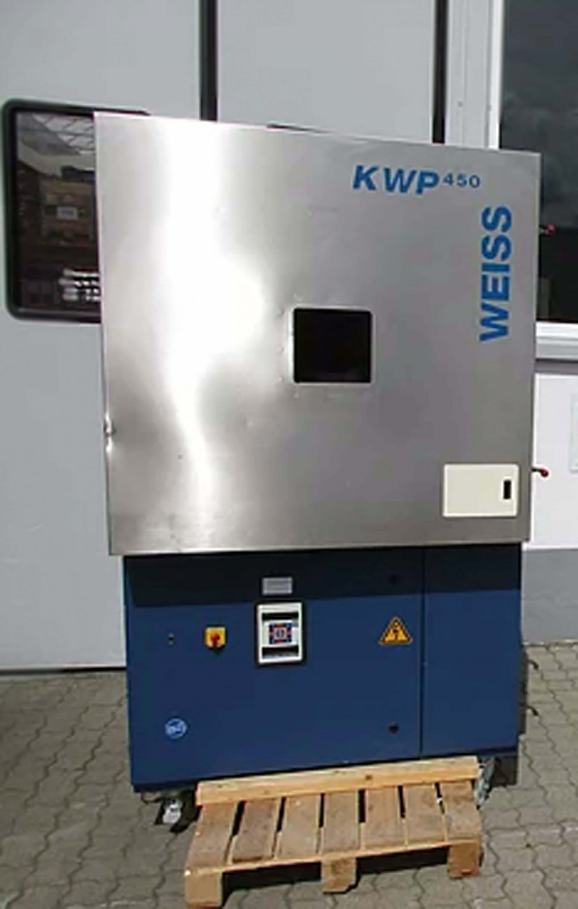 Photo Used WEISS TECHNIK KWP 450/70 For Sale