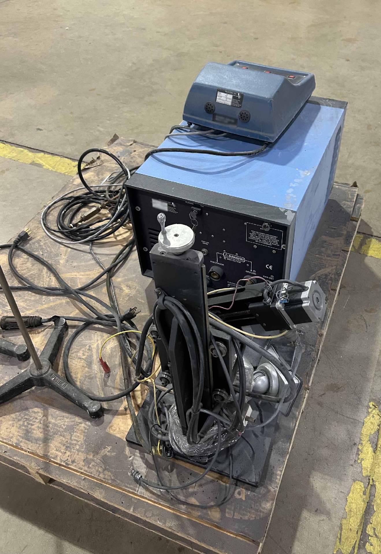 Photo Used WELDLOGIC PA 10-100 For Sale