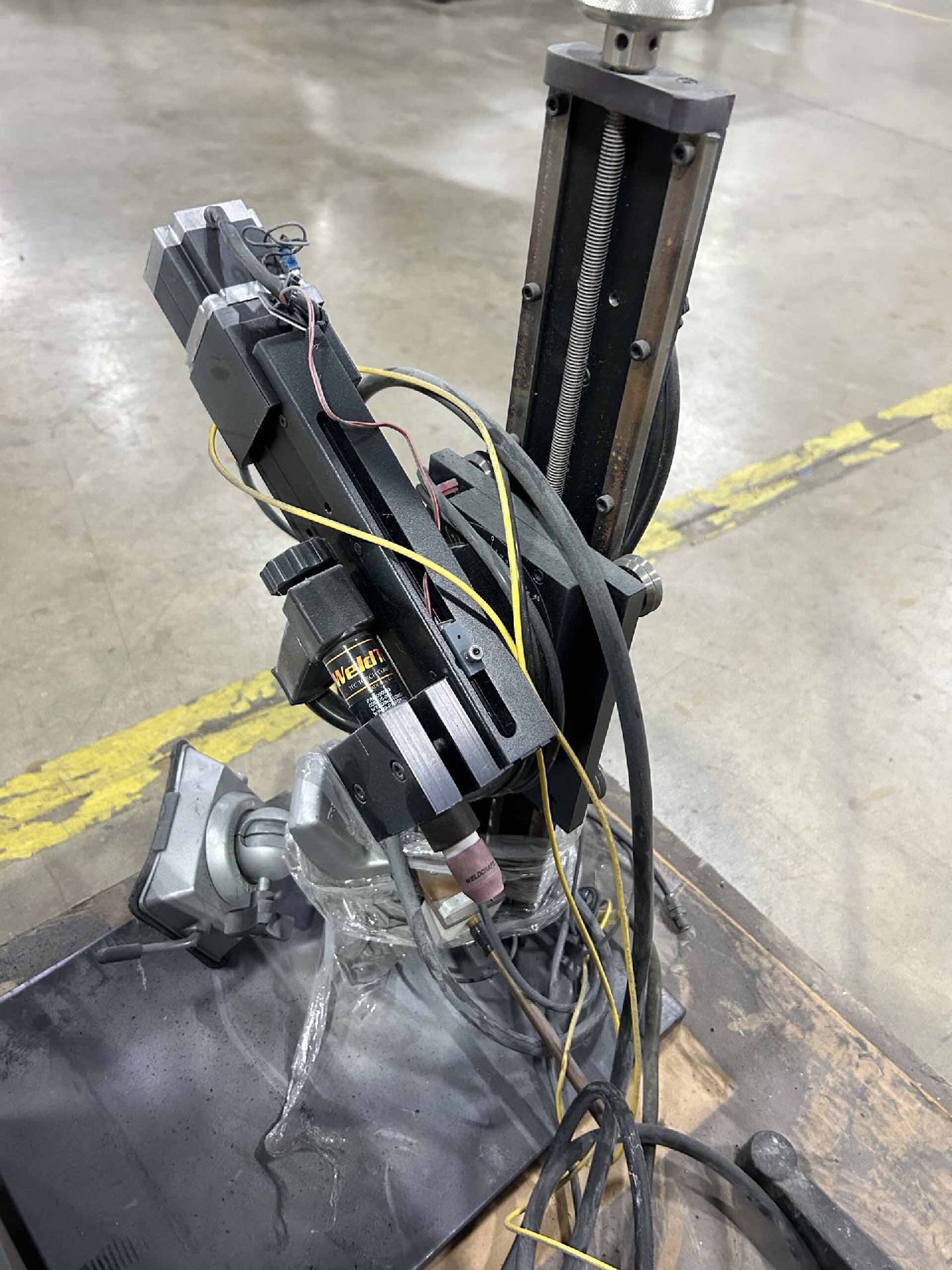 Photo Used WELDLOGIC PA 10-100 For Sale