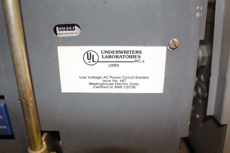 圖為 已使用的 WESTINGHOUSE Lot of power circuit breakers 待售