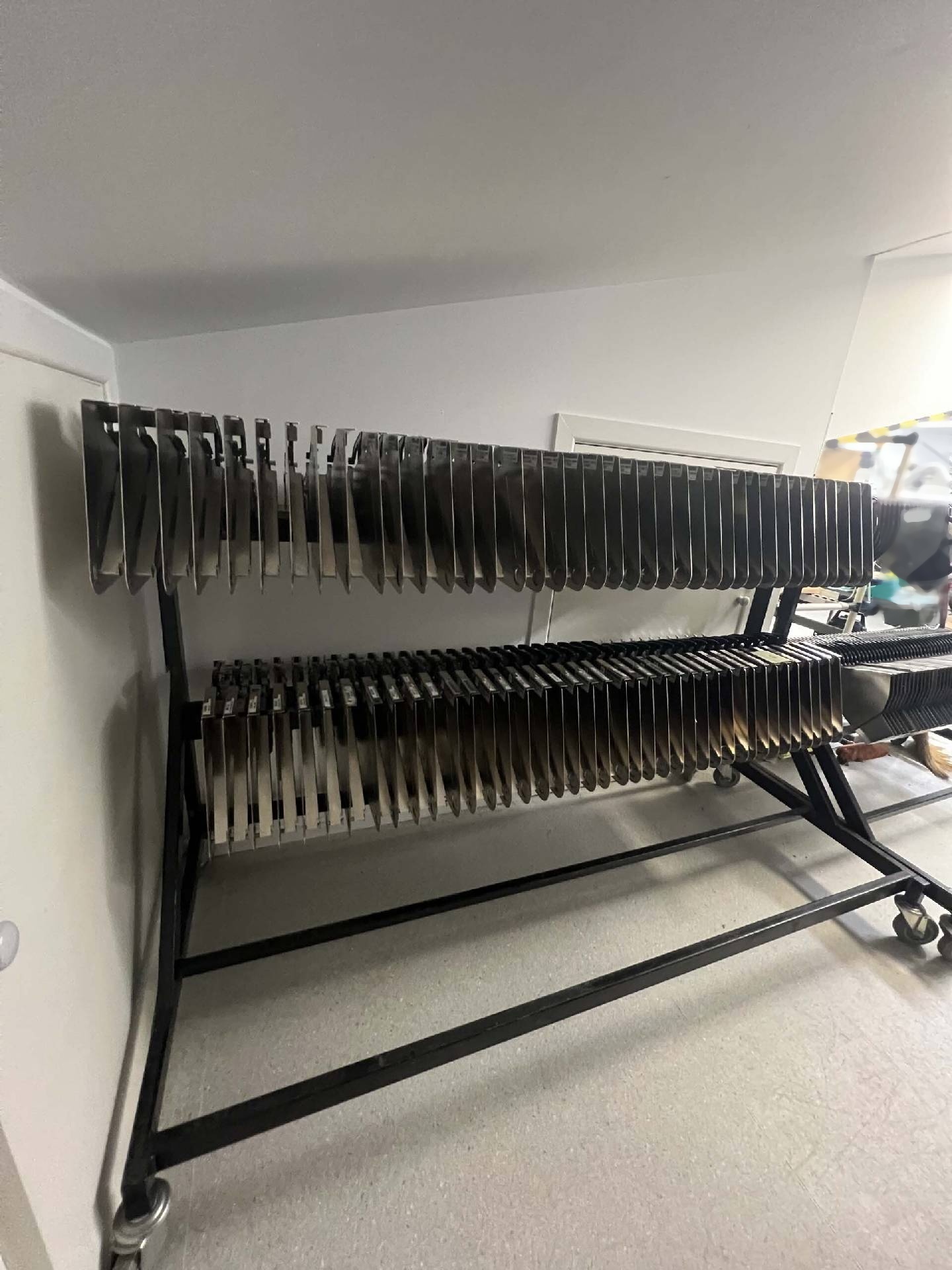 Photo Used YAMAHA Lot of feeders For Sale