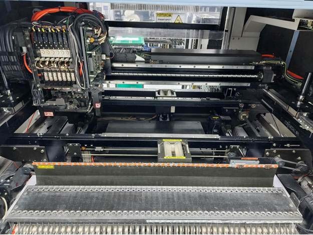 Photo Used YAMAHA YV-100 XG For Sale