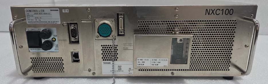 사진 사용됨 YASKAWA ERCR-NS01-B004-E1 판매용