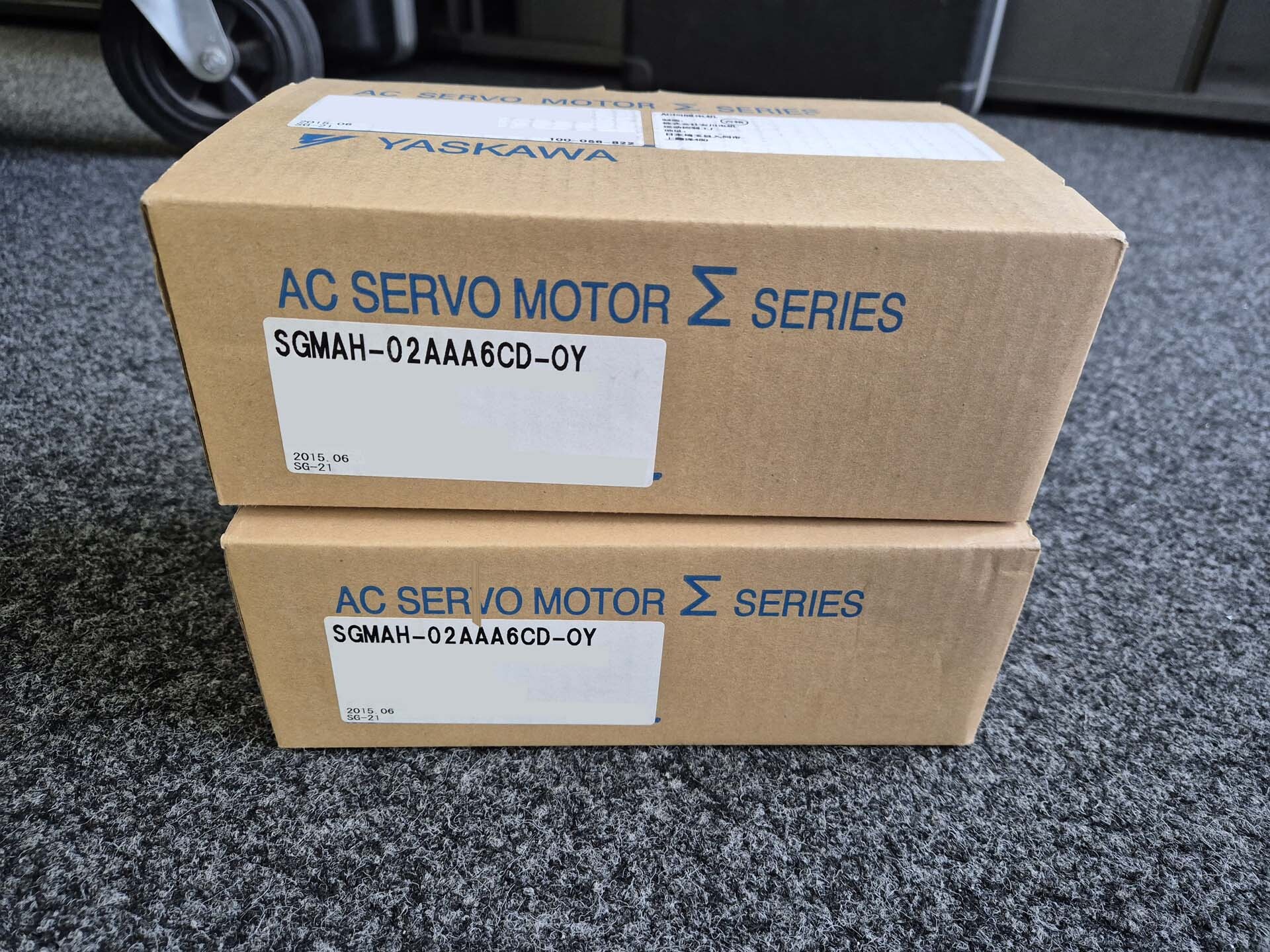 Photo Utilisé YASKAWA SGMAH-01AAA61D-OY À vendre