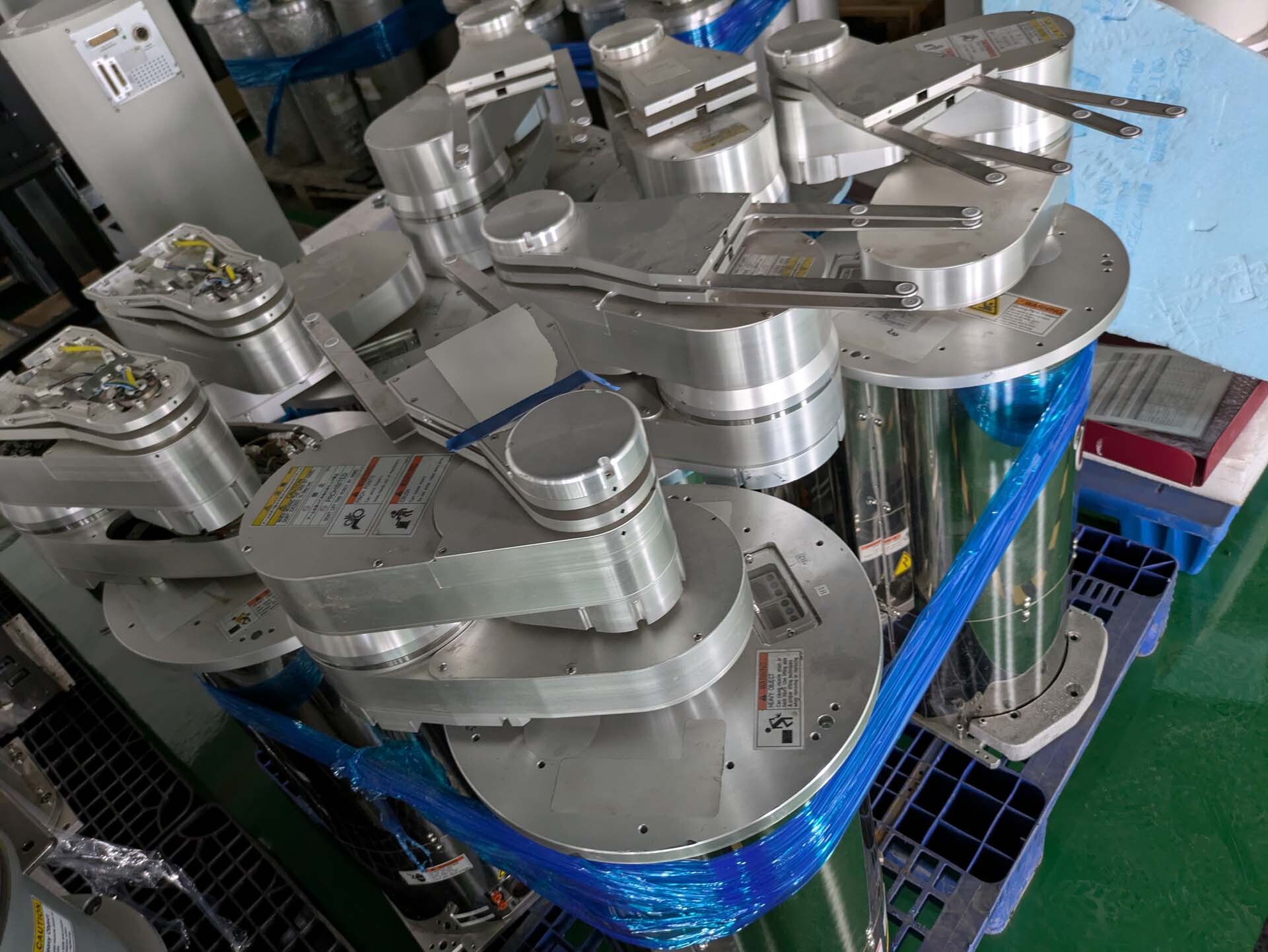 Photo Used YASKAWA XU-RCM9206.R For Sale