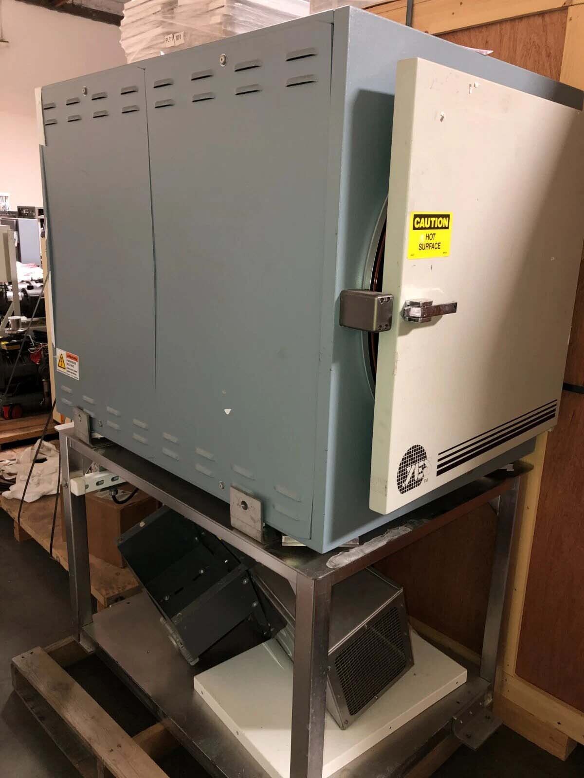 Photo Used YES 450PB12-2P For Sale