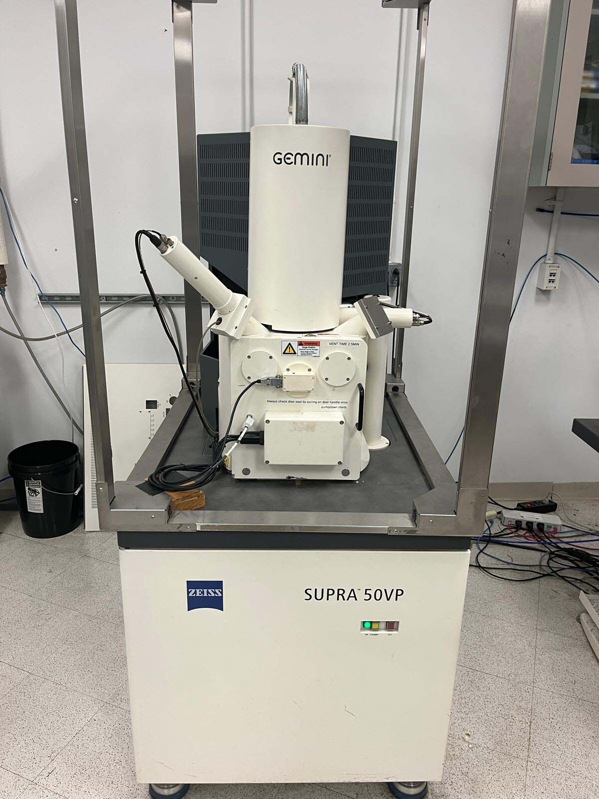 Foto Verwendet ZEISS / LEO Supra 50VP Zum Verkauf