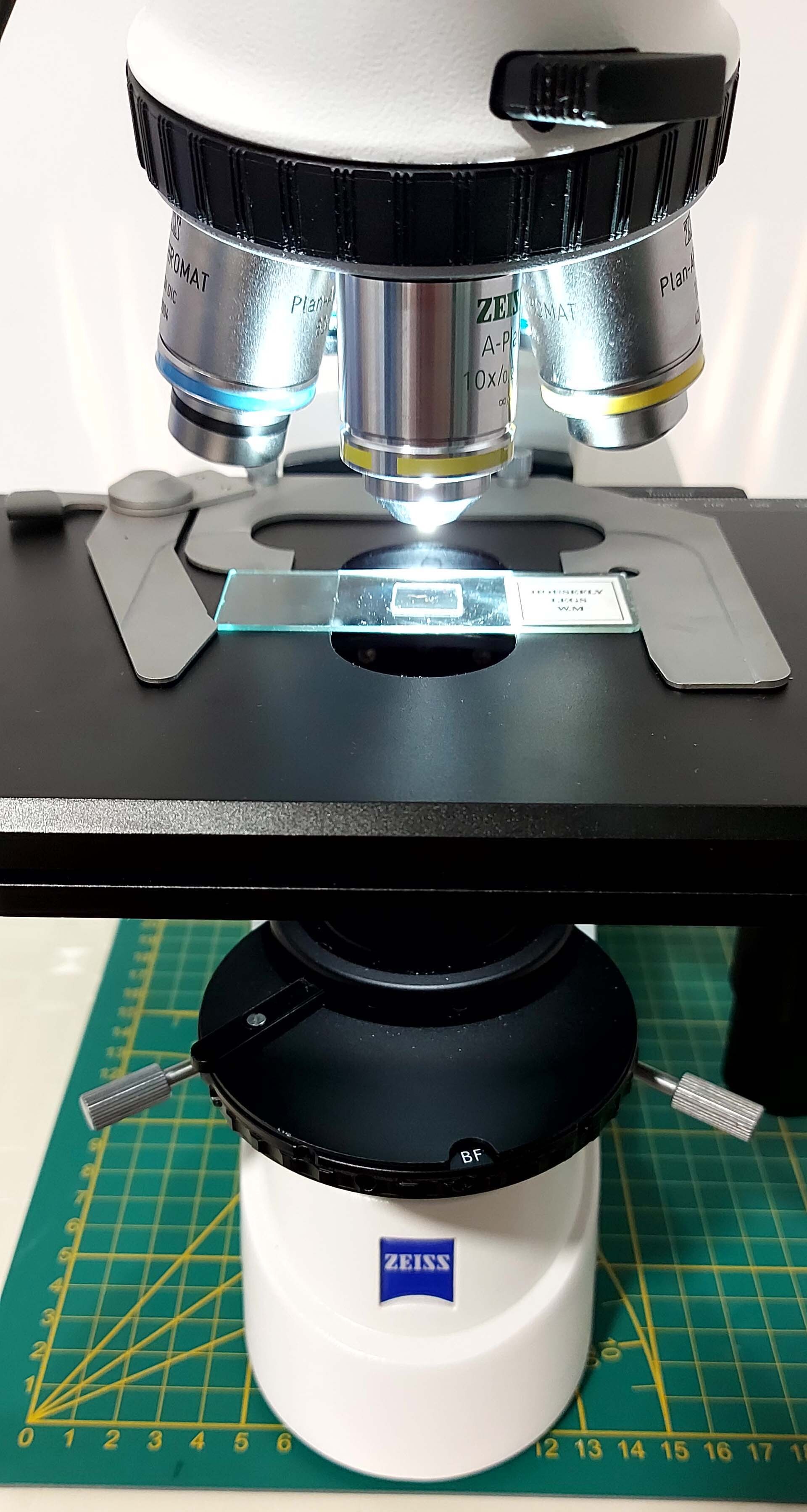 Photo Utilisé CARL ZEISS Axio lab A1 À vendre