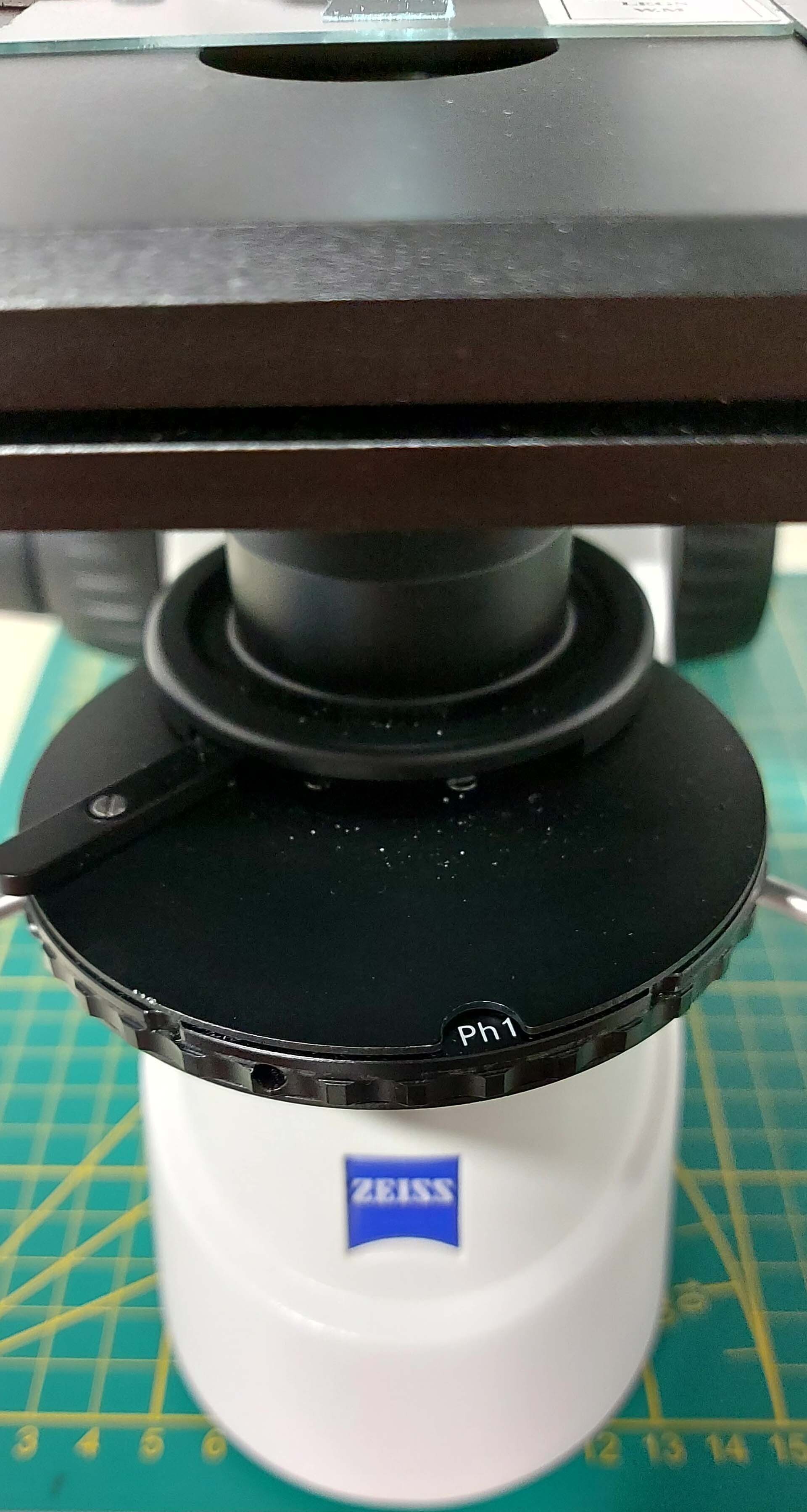 Photo Utilisé CARL ZEISS Axio lab A1 À vendre