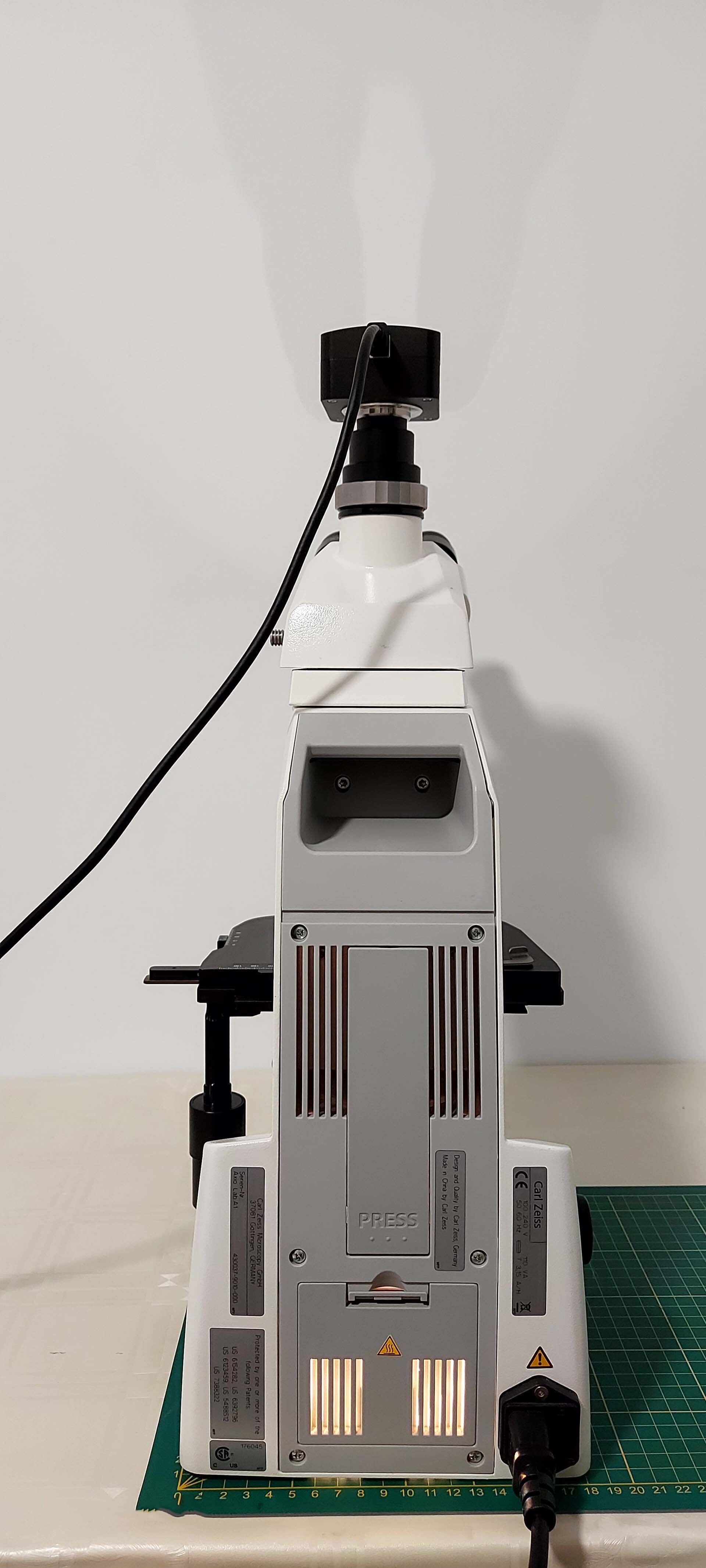 Photo Utilisé CARL ZEISS Axio lab A1 À vendre