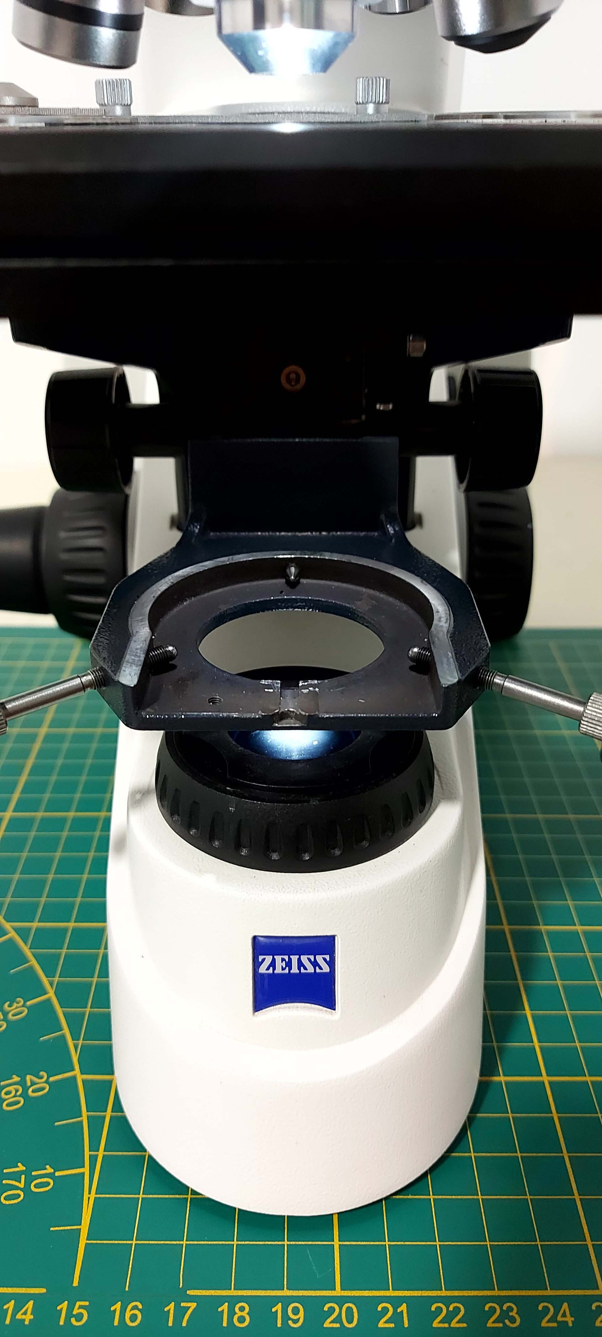 Photo Utilisé CARL ZEISS Axio lab A1 À vendre