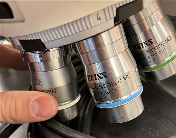 图为 已使用的 ZEISS Axioplan 2 待售