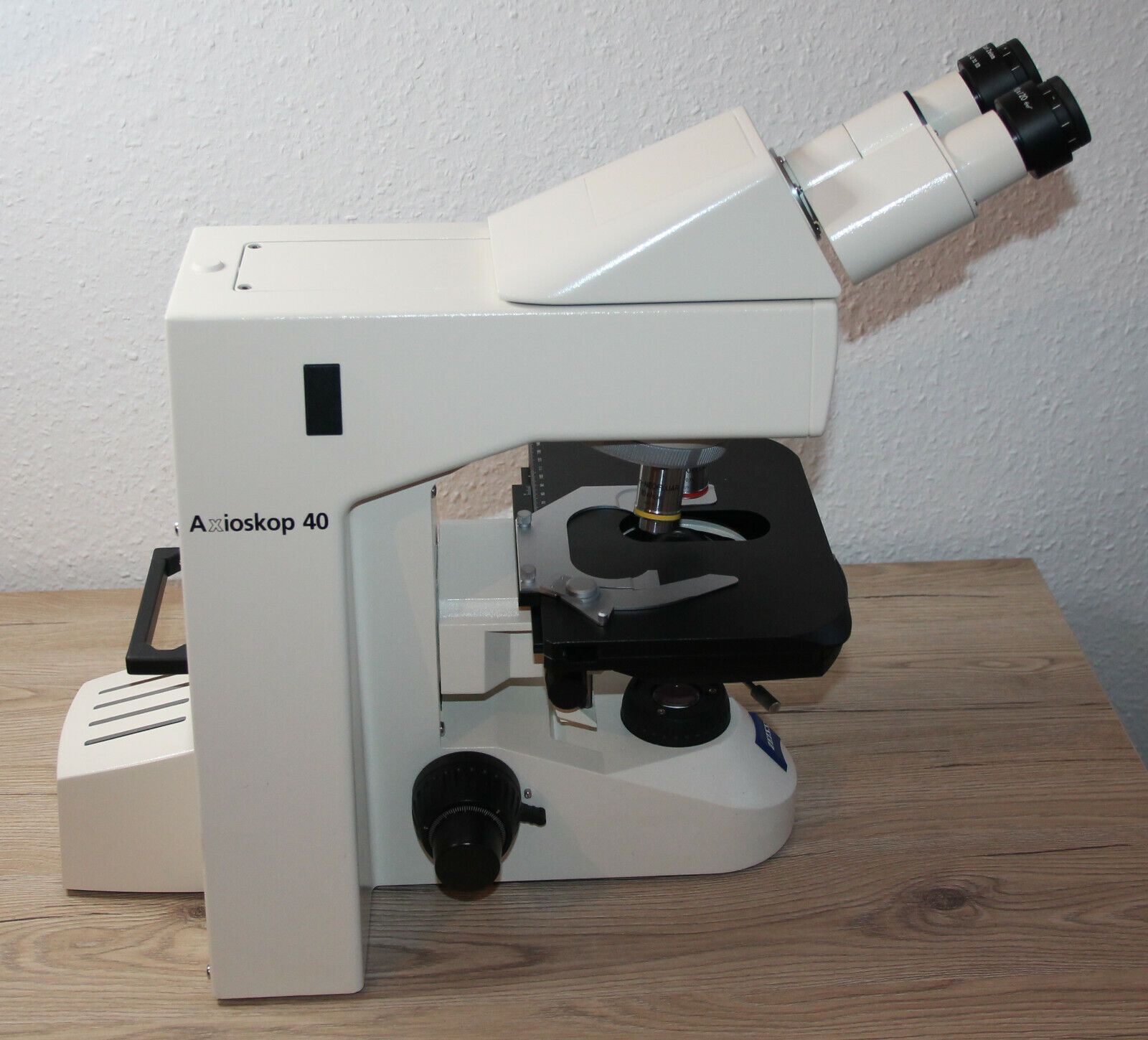 Photo Used ZEISS Axioskop 40 For Sale