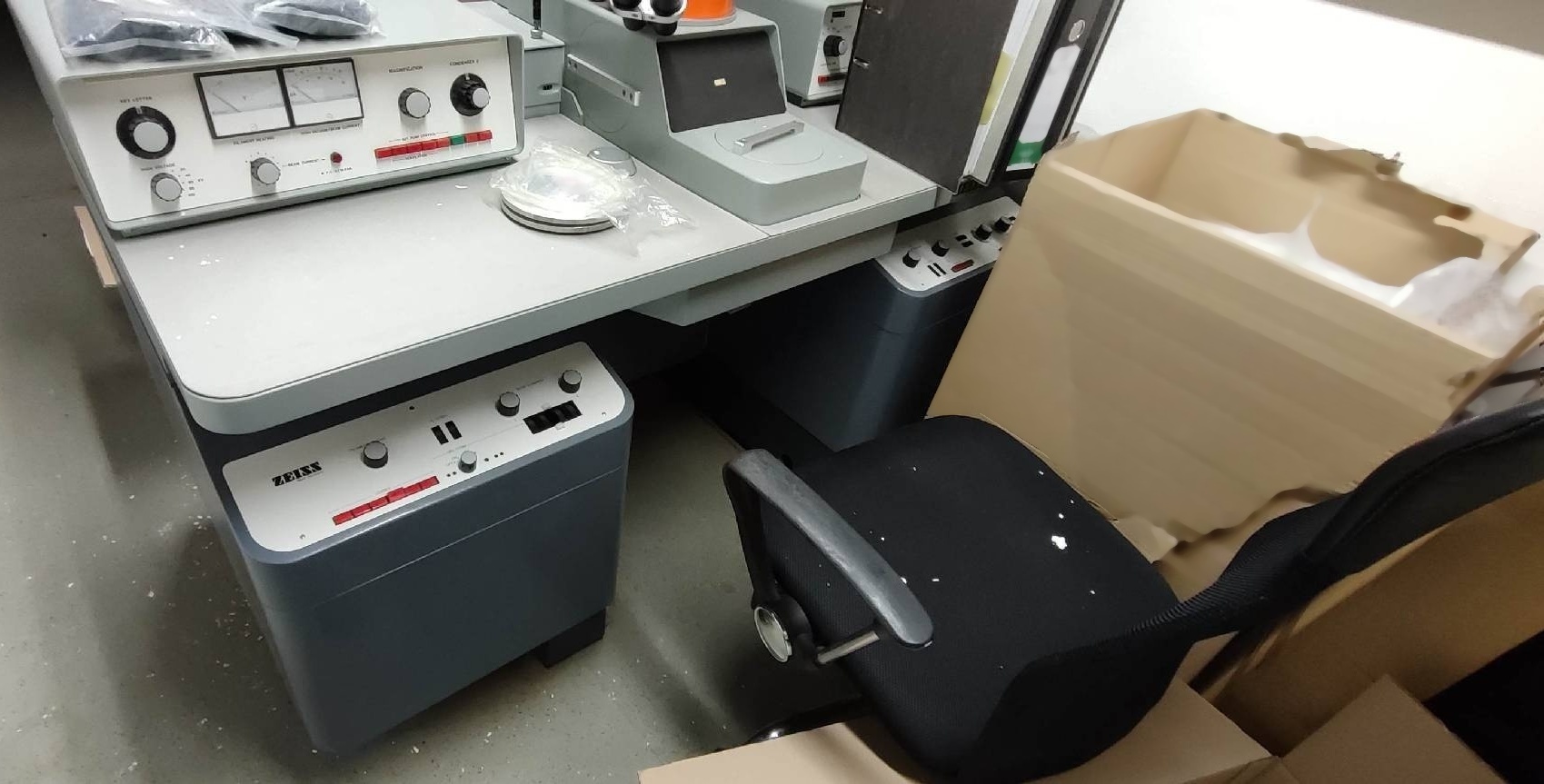 图为 已使用的 ZEISS EM10 待售