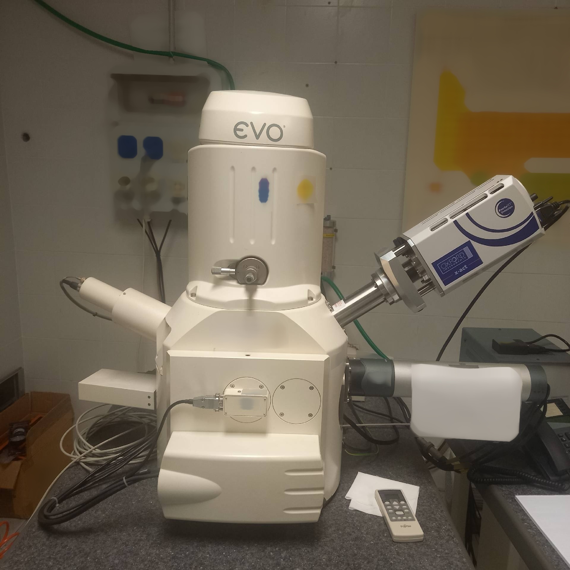 Photo Utilisé ZEISS EVO 40 À vendre