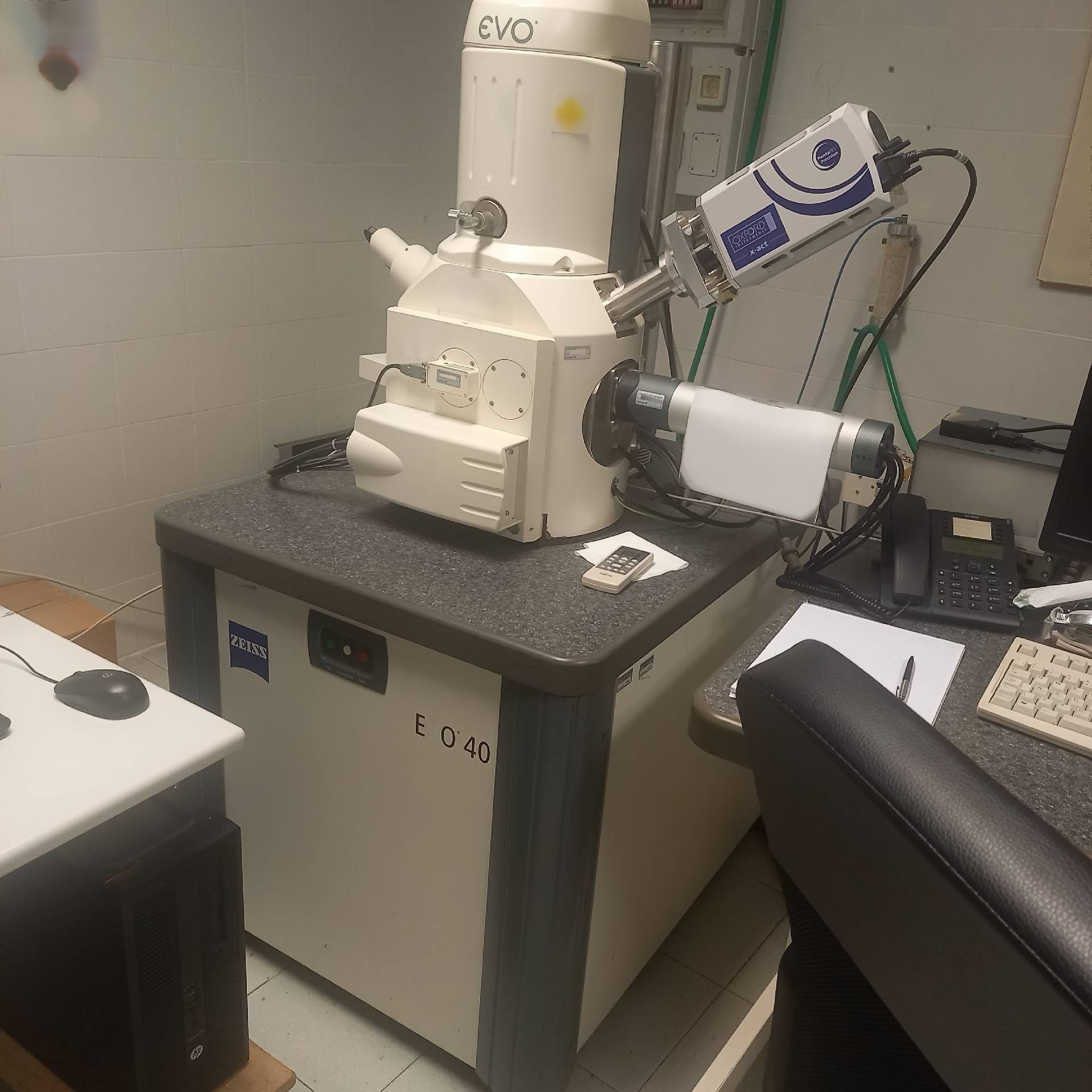 Photo Utilisé ZEISS EVO 40 À vendre