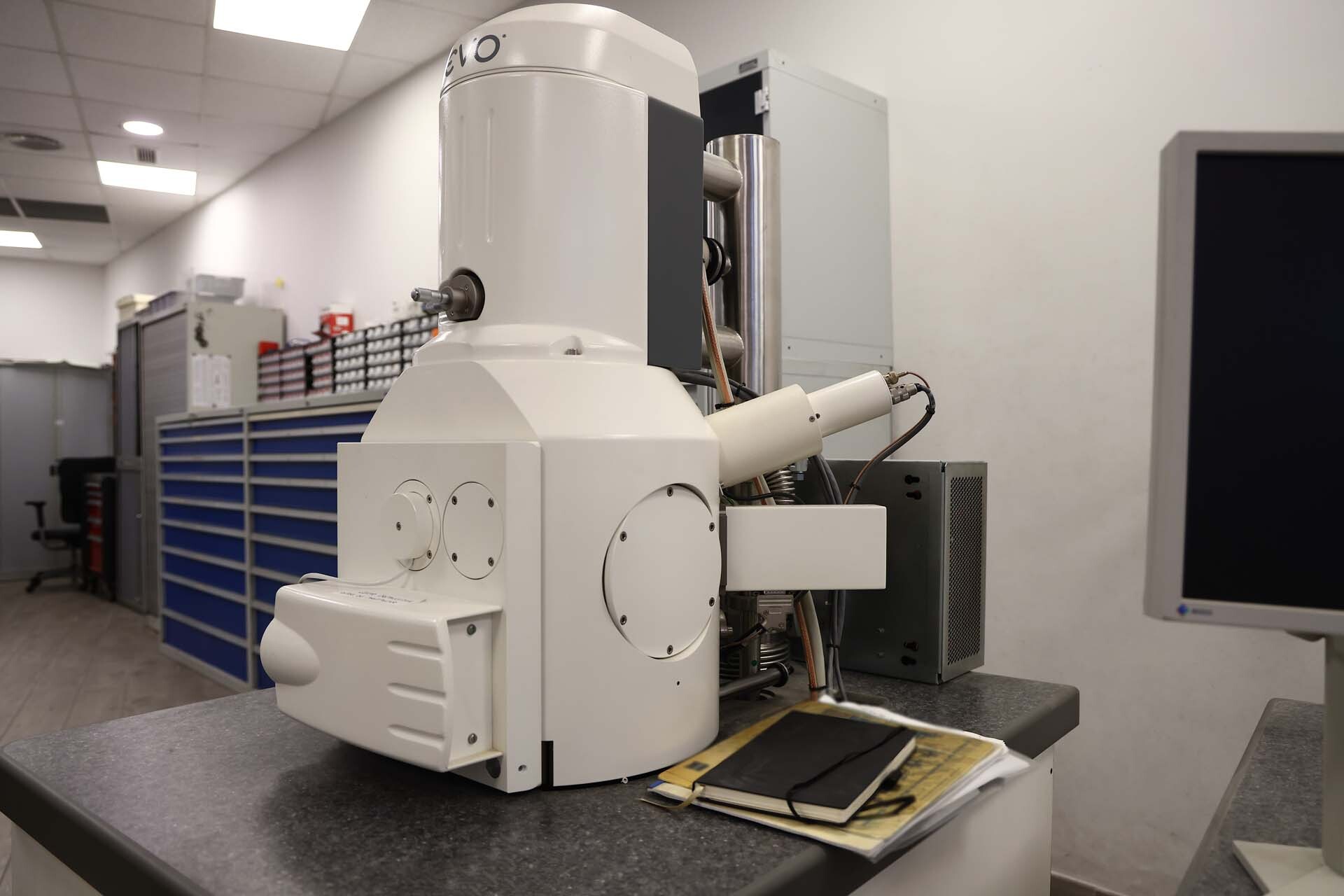 Foto Verwendet ZEISS EVO 40 Zum Verkauf