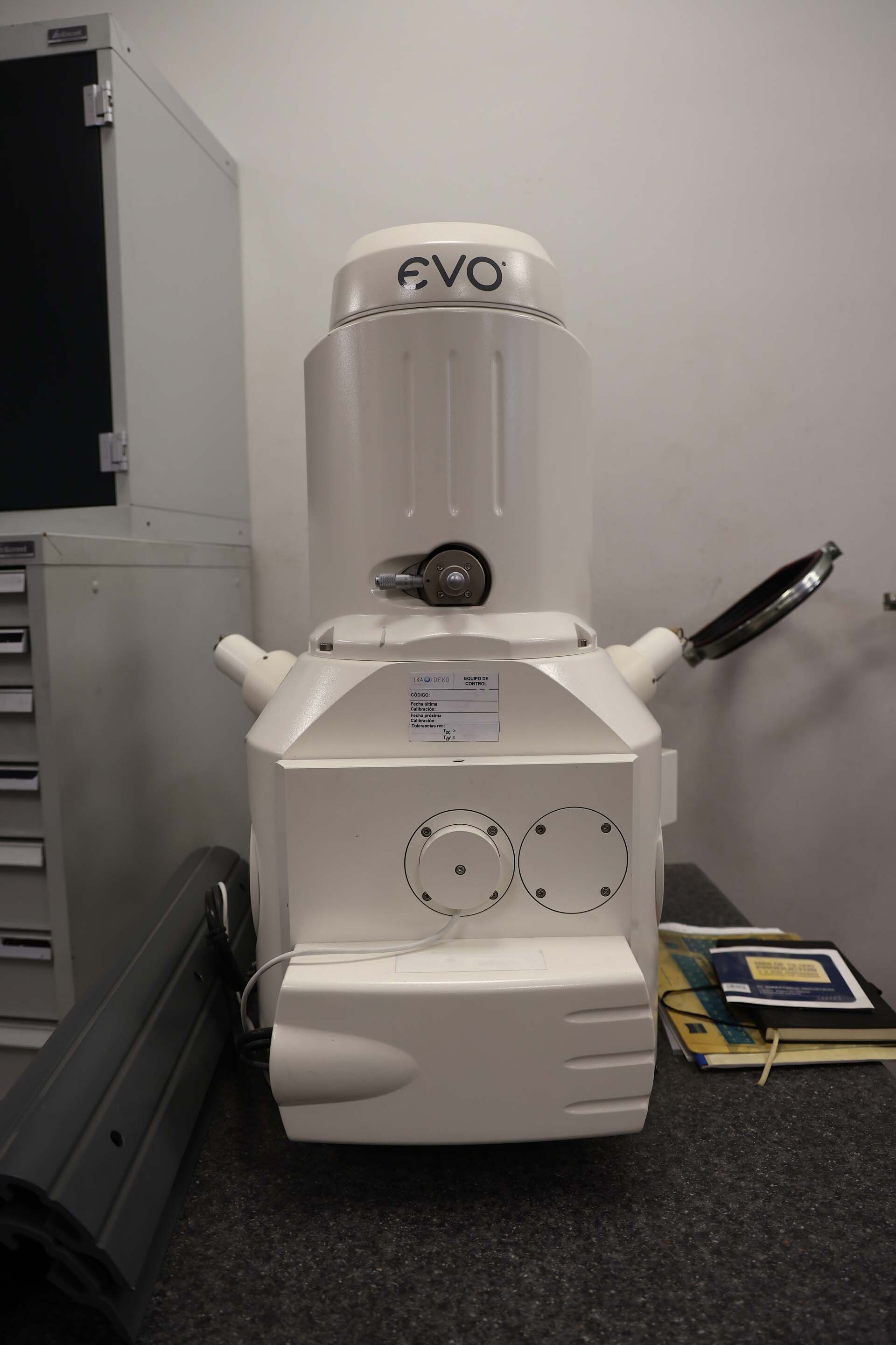 Foto Verwendet ZEISS EVO 40 Zum Verkauf