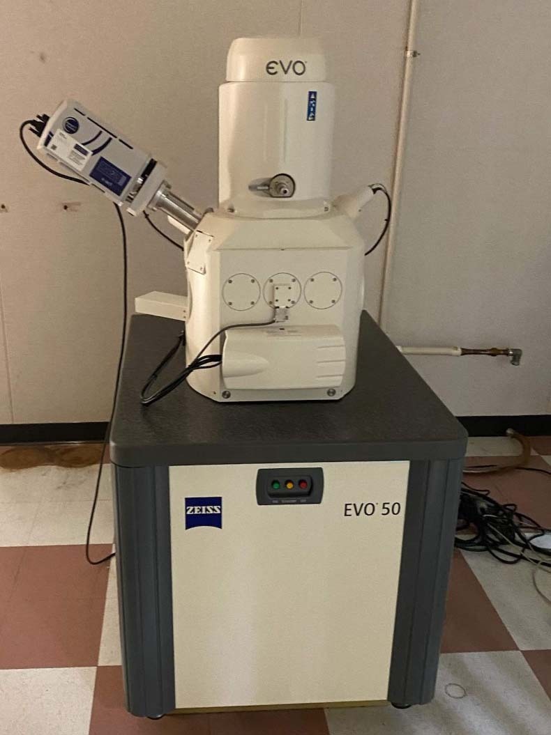 Photo Utilisé ZEISS EVO 50 À vendre