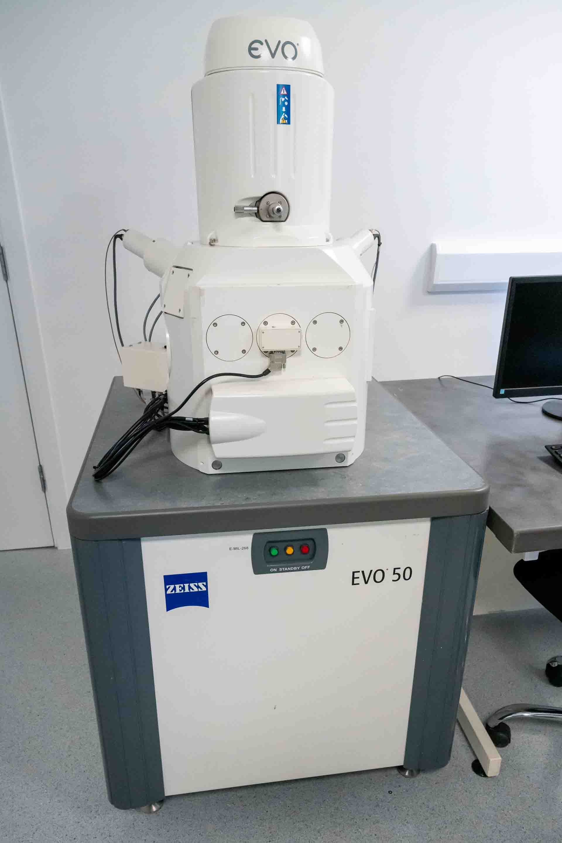 Photo Utilisé ZEISS EVO 50 À vendre