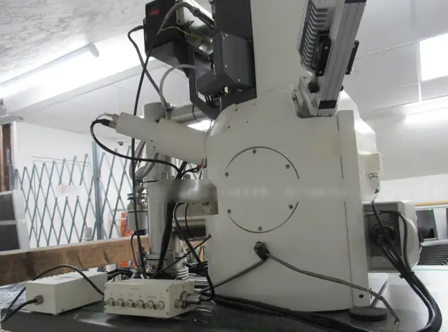 Photo Used ZEISS EVO Qemscan For Sale