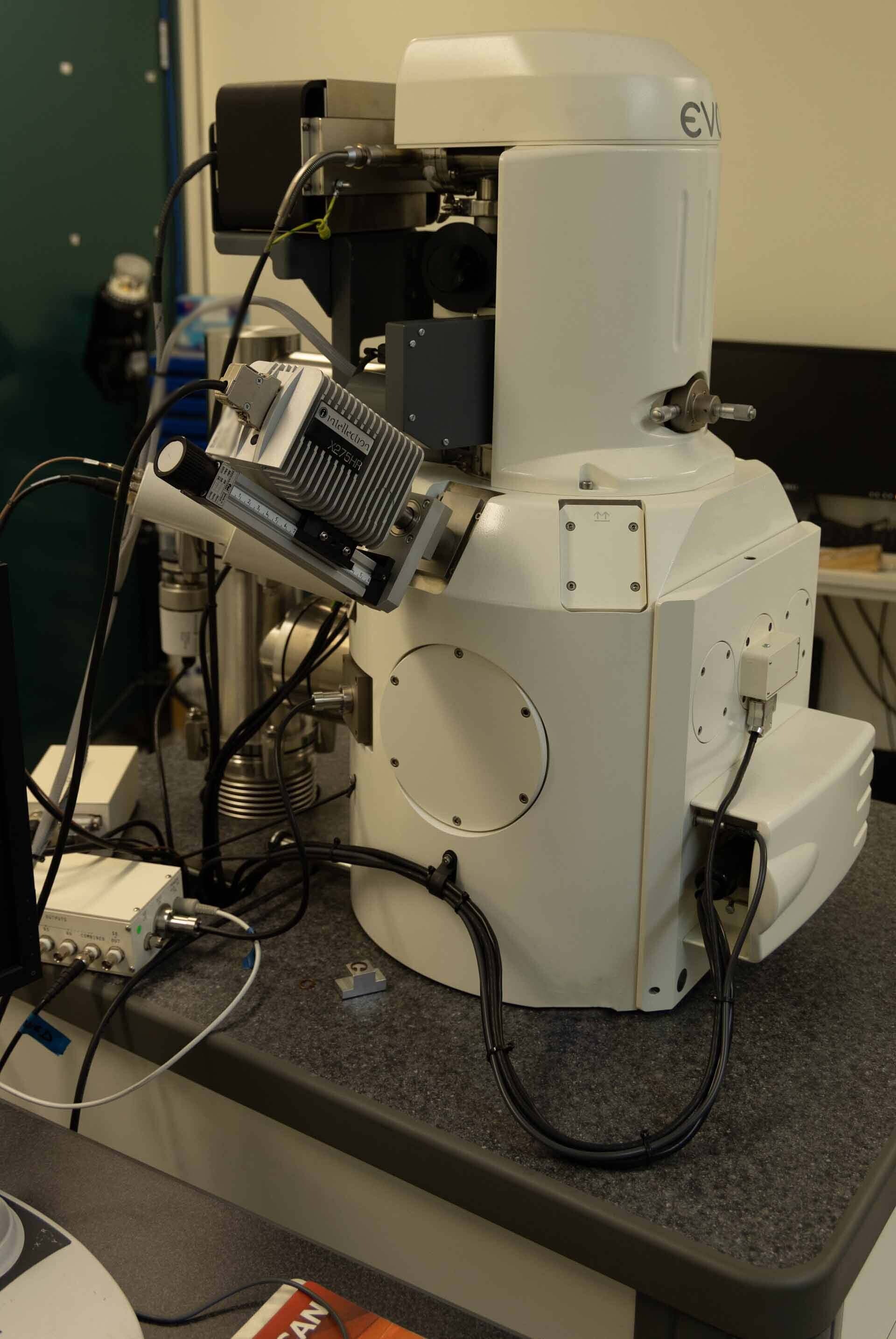 Photo Used ZEISS EVO Qemscan For Sale