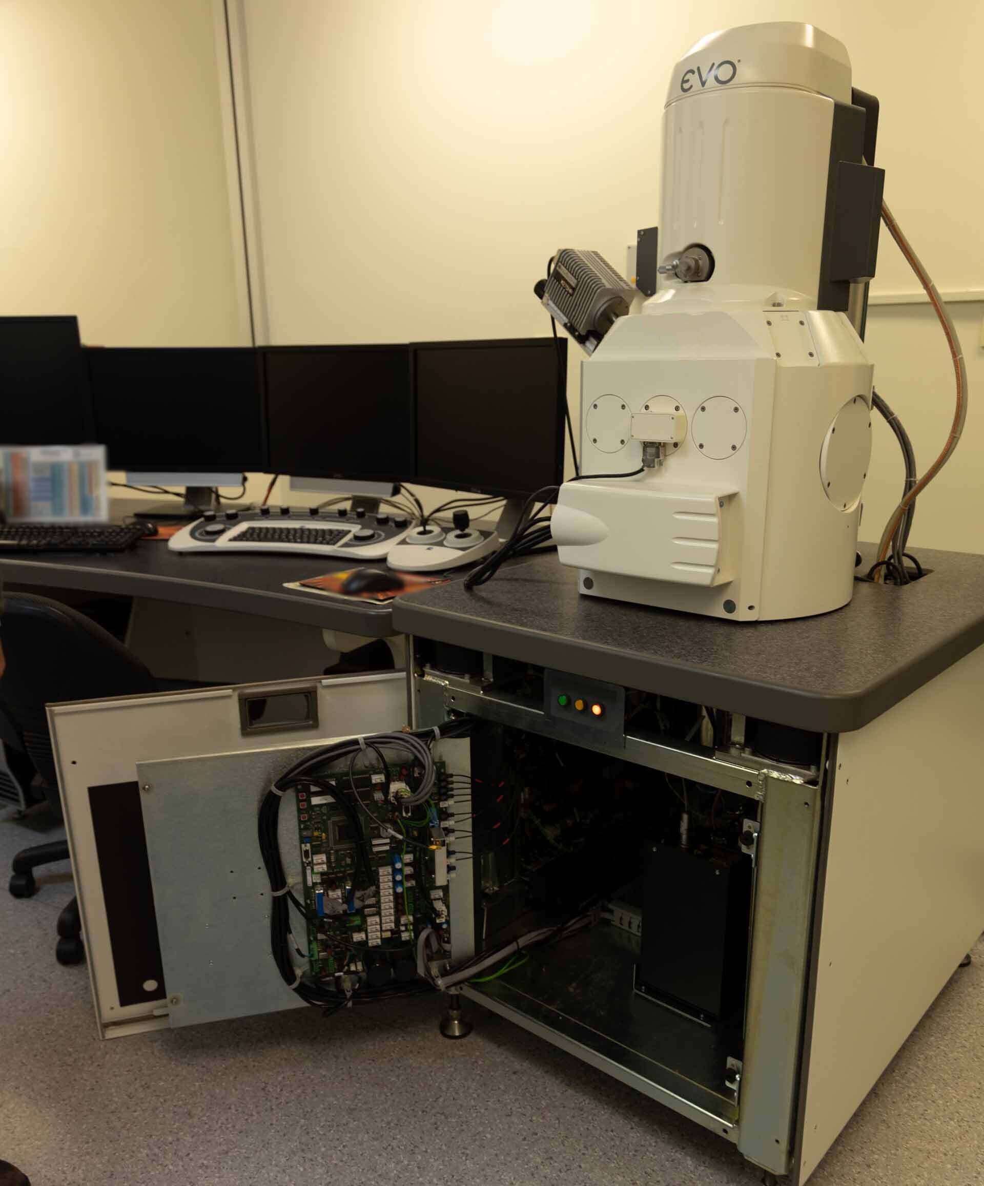Photo Used ZEISS EVO Qemscan For Sale