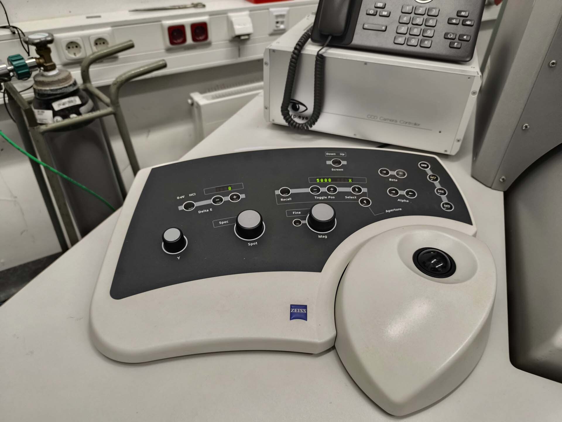 Photo Used ZEISS Libra 120 For Sale