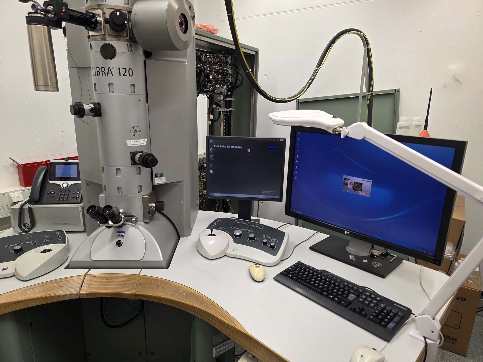 Foto Verwendet ZEISS Libra 120 Zum Verkauf
