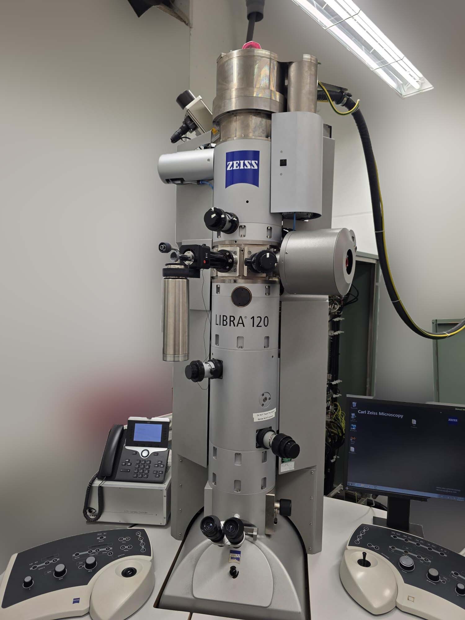 Foto Verwendet ZEISS Libra 120 Zum Verkauf