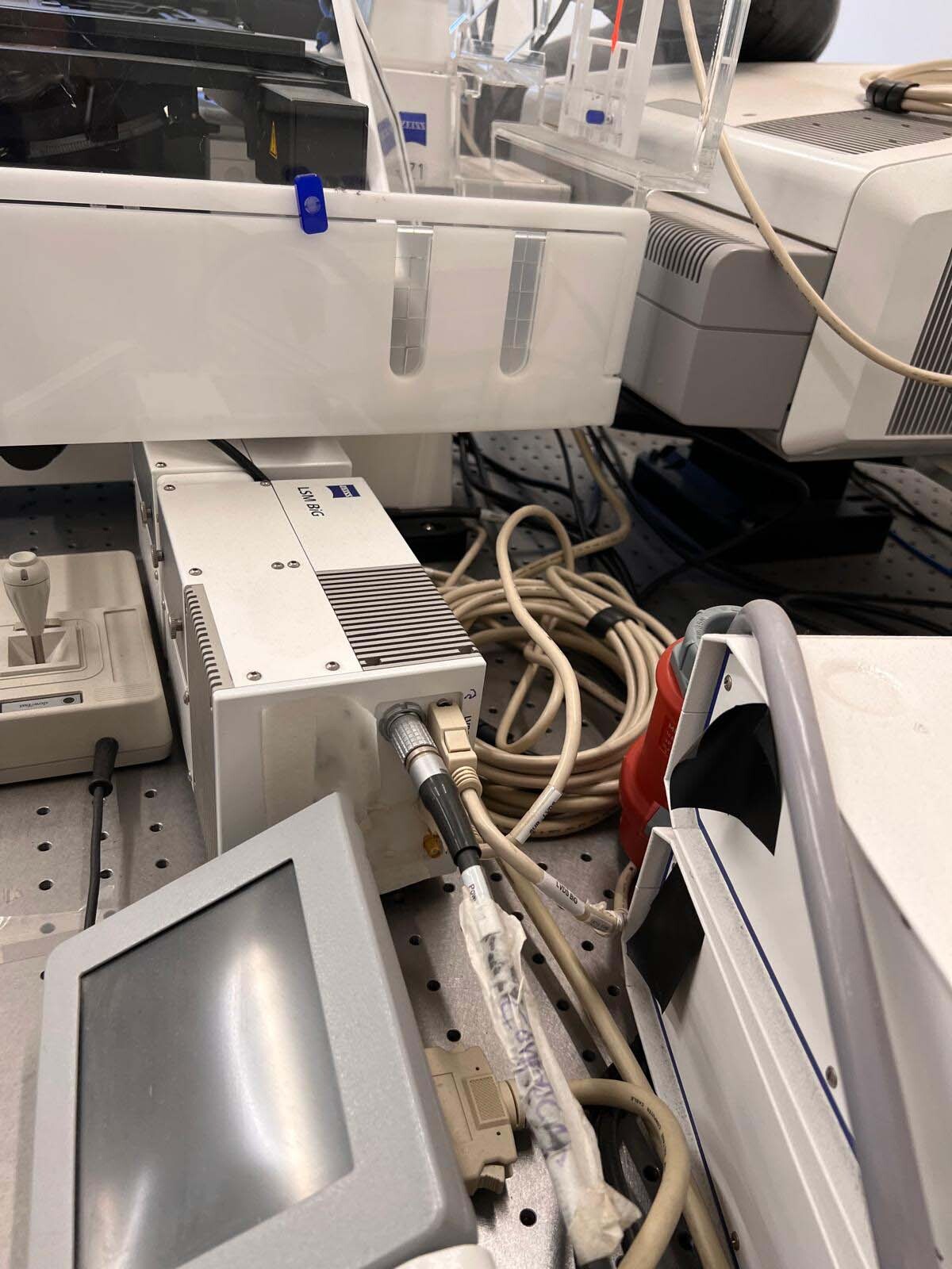Photo Utilisé ZEISS LSM-780 À vendre