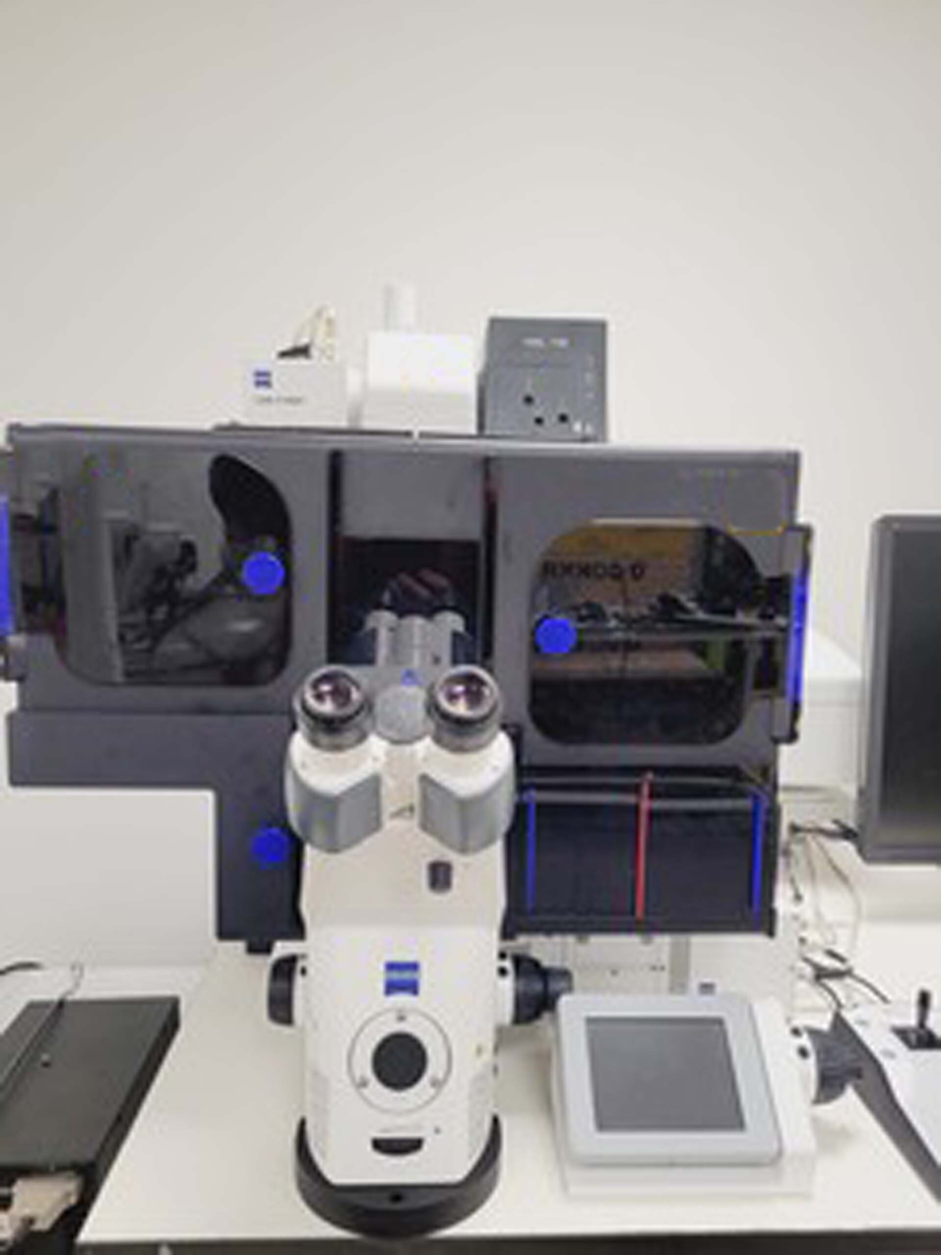 フォト（写真） 使用される ZEISS LSM 880 販売のために