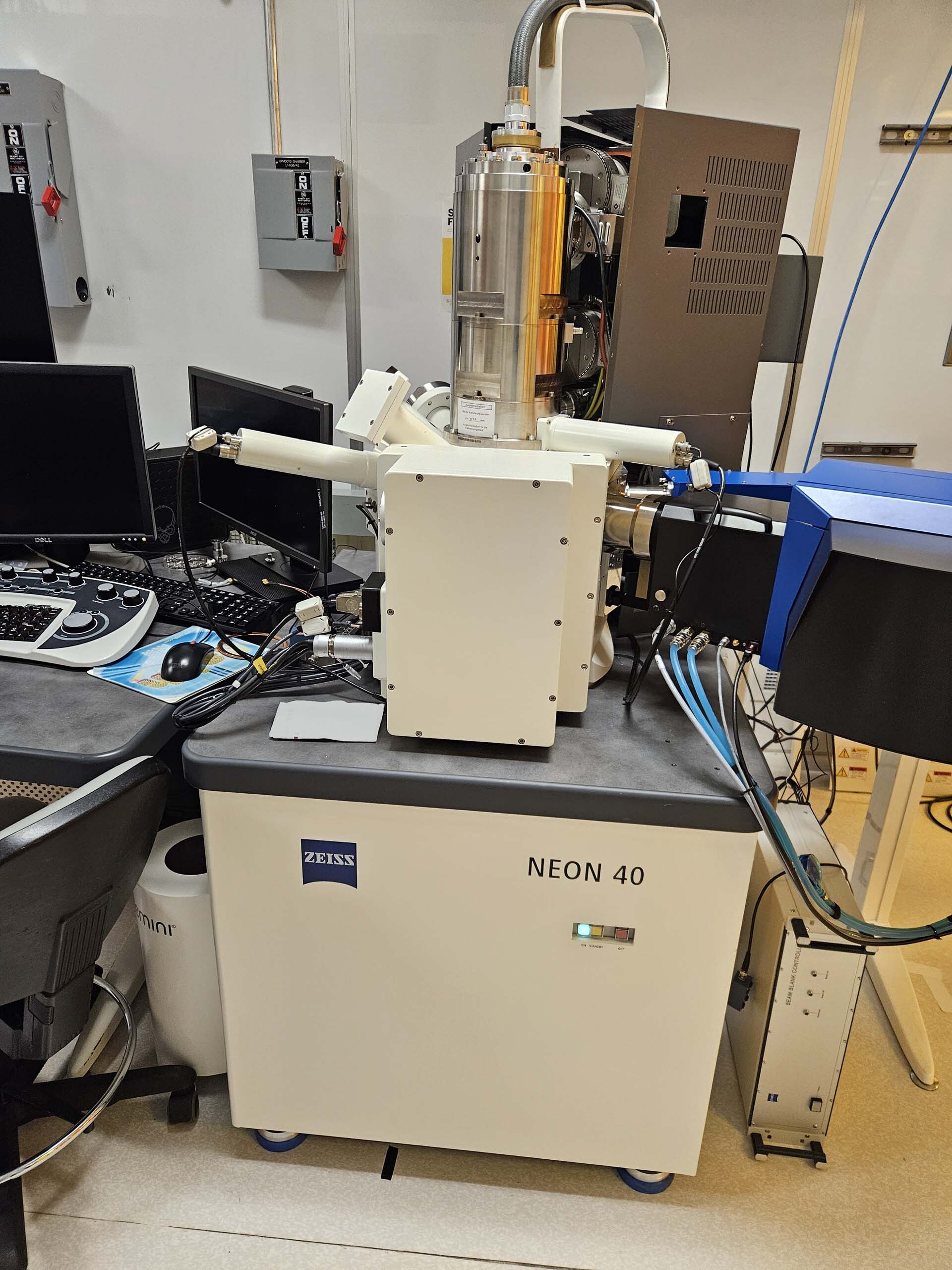 圖為 已使用的 ZEISS Neon 40 待售