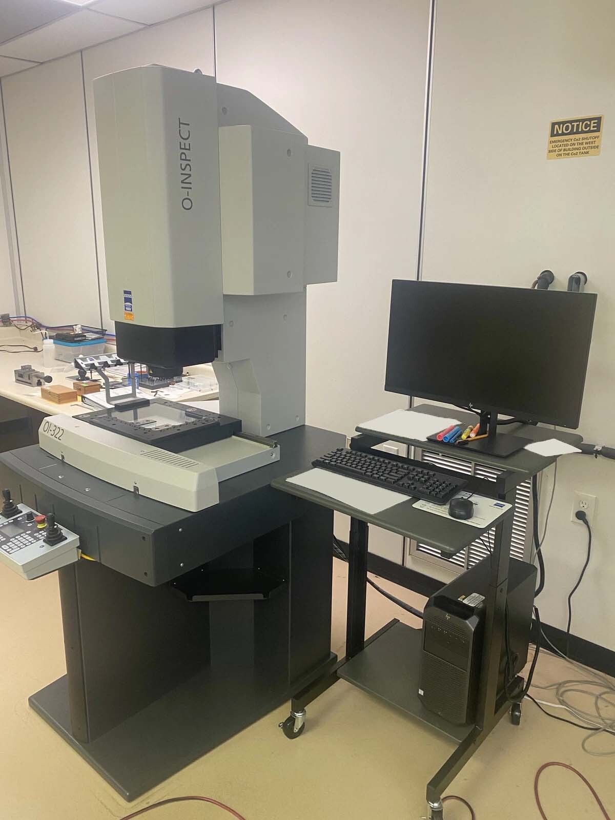 Foto Verwendet ZEISS O-Inspect 322 Zum Verkauf