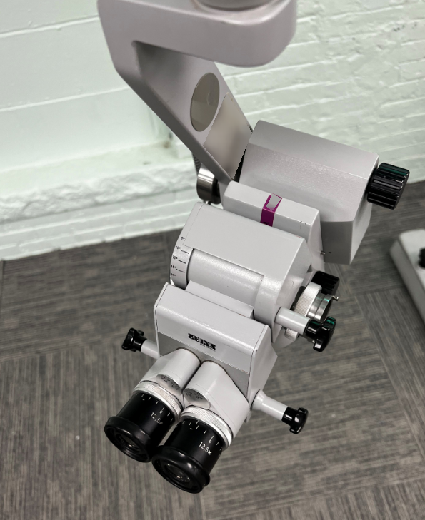 图为 已使用的 ZEISS OPMI 6-CFR 待售