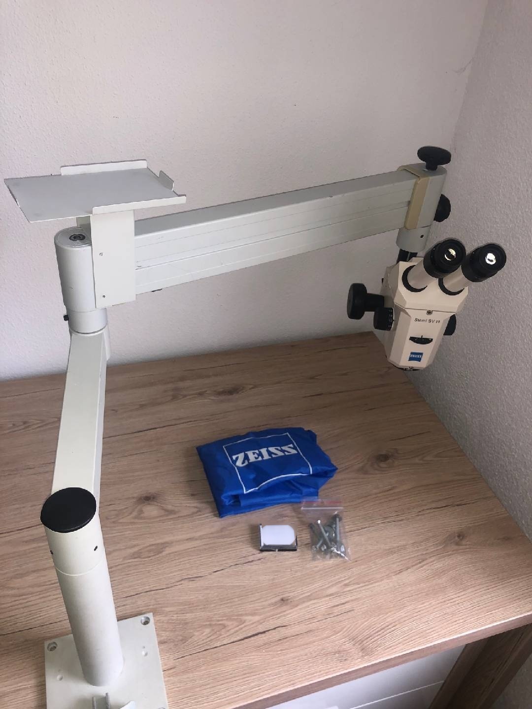 图为 已使用的 ZEISS Stemi SV11 待售