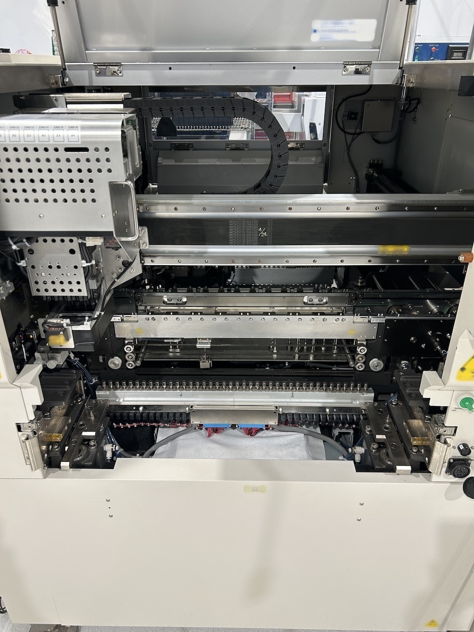 图为 已使用的 ZEVATECH / JUKI Lot of equipment 待售