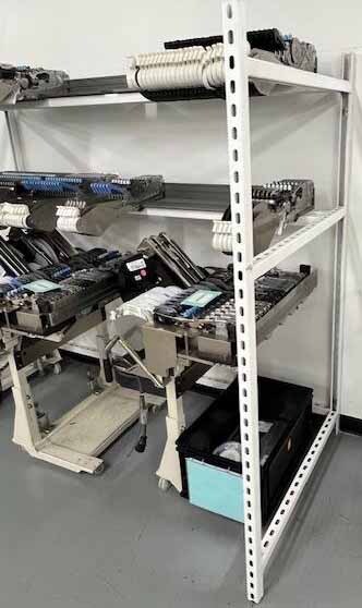 사진 사용됨 ZEVATECH / JUKI Lot of feeders and trollys 판매용