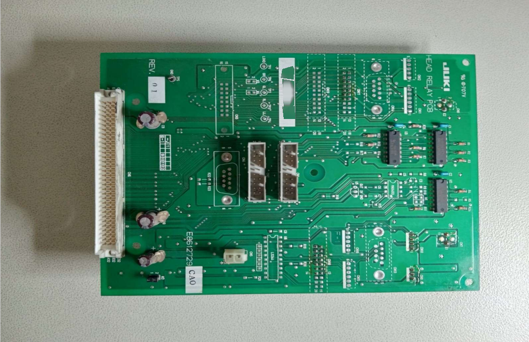 Foto Verwendet ZEVATECH / JUKI Lot of spare parts for 2030 Zum Verkauf