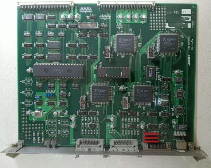 Foto Verwendet ZEVATECH / JUKI Lot of spare parts for 2030 Zum Verkauf