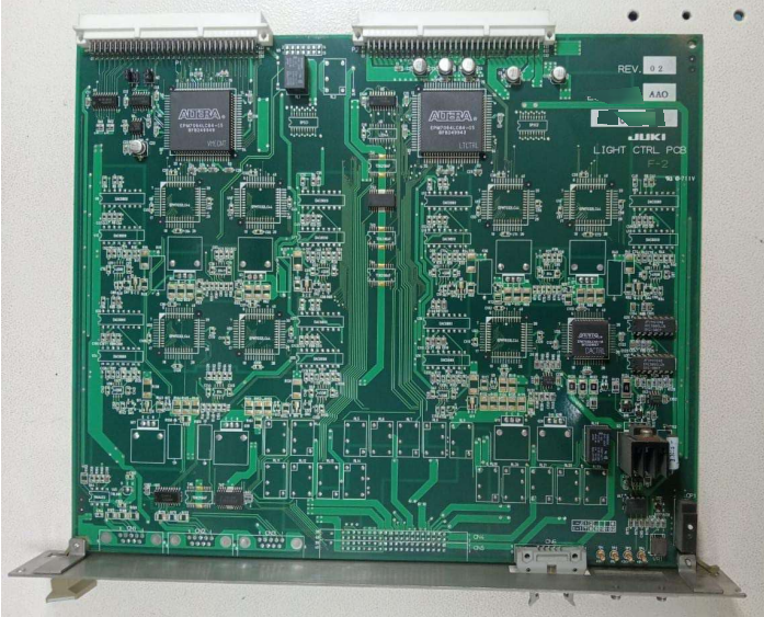 Foto Verwendet ZEVATECH / JUKI Lot of spare parts for 2030 Zum Verkauf